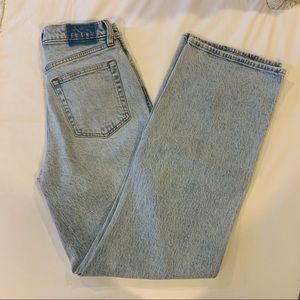 Abercrombie and Fitch The 90's Relaxed Jean Ultra High Rise